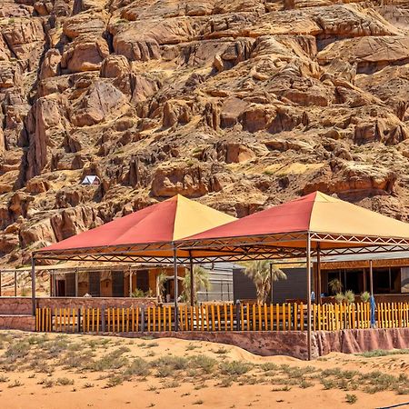 Wadi Rum Sunset Camp Екстер'єр фото