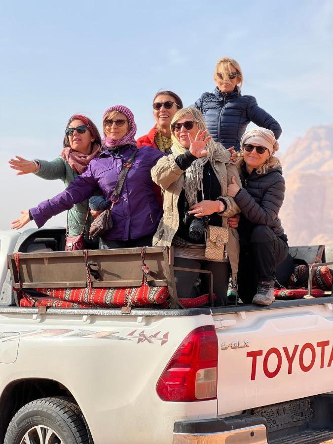 Wadi Rum Sunset Camp Екстер'єр фото
