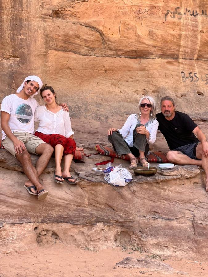 Wadi Rum Sunset Camp Екстер'єр фото